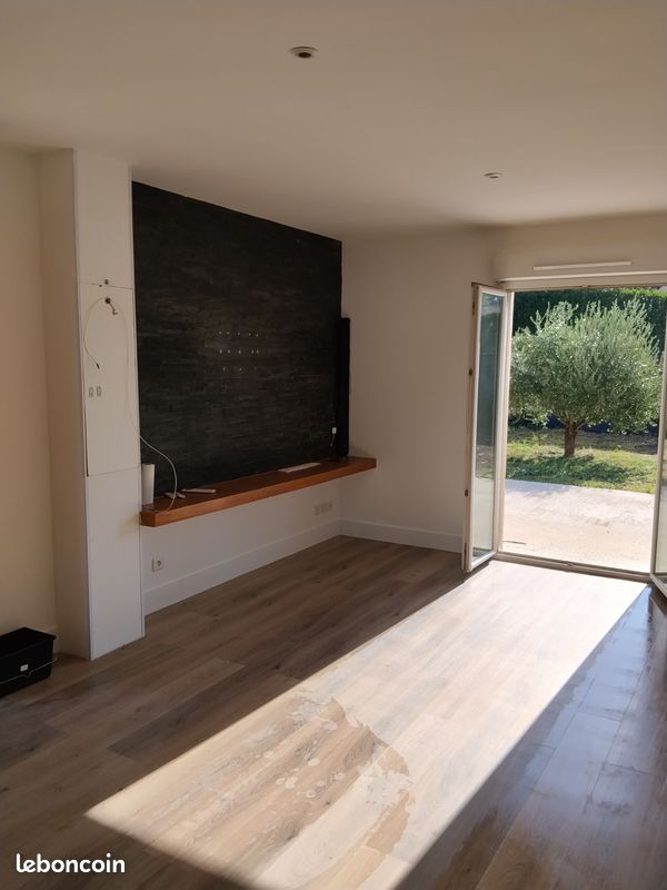 Appartement 2 pièces 53 m² · à Janneyrias · 53 m² · 900 €/mois