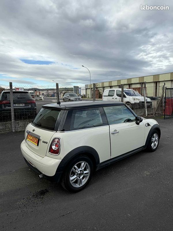 MINI R56 1.6L i 122 CV (image 4)