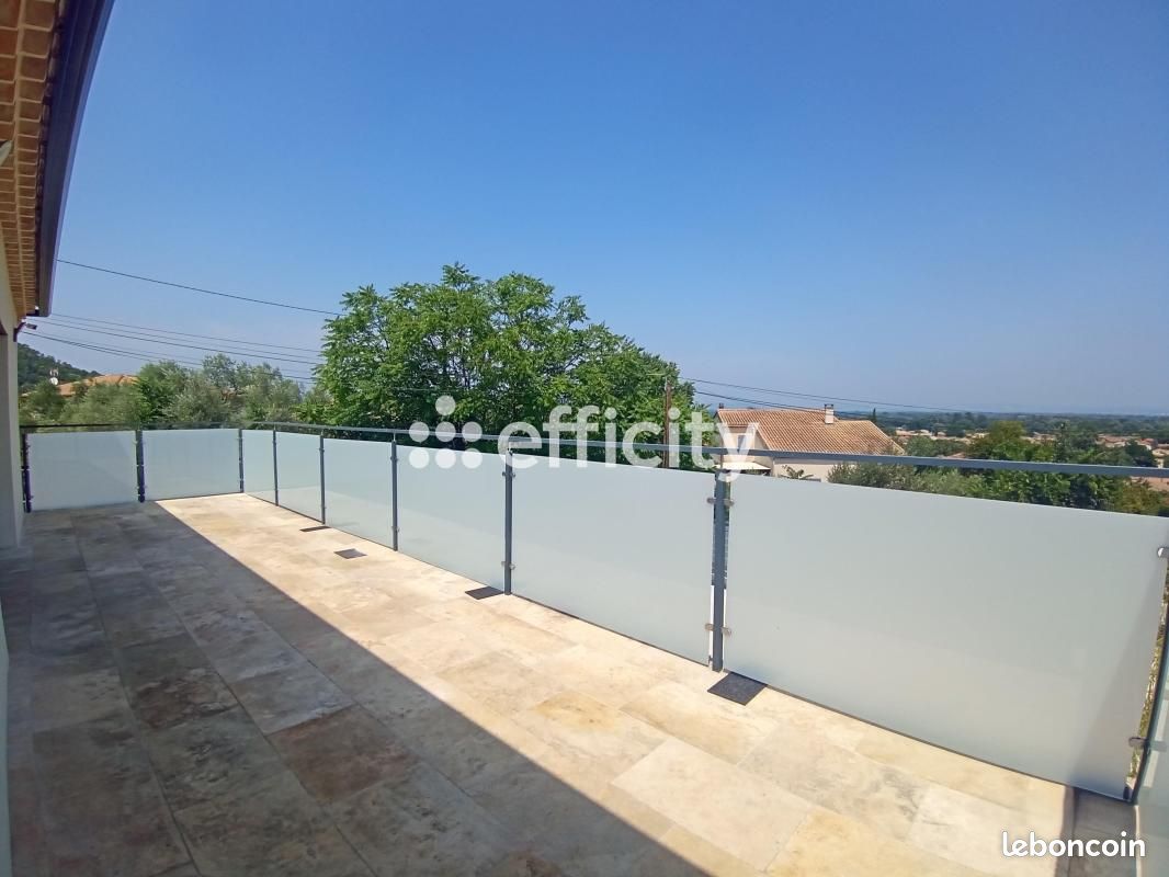 Maison 4 pièces 163 m² · à Pont-Saint-Esprit · 163 m² · 452 500 €