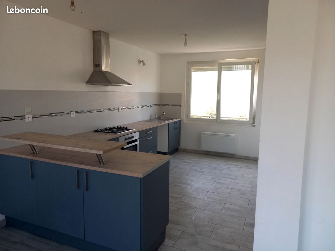 Maison 4 pièces 85 m² · à Carhaix-Plouguer · 85 m² · 690 €
