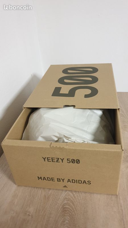 Adidas Yeezy 500 Utility Black taille 41EU / 8US ( NEUF ) (image 7)