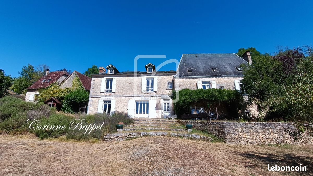 Maison 6 pièces 248 m² · à Cubjac-Auvézère-Val d'Ans · 248 m² · 499 900 €