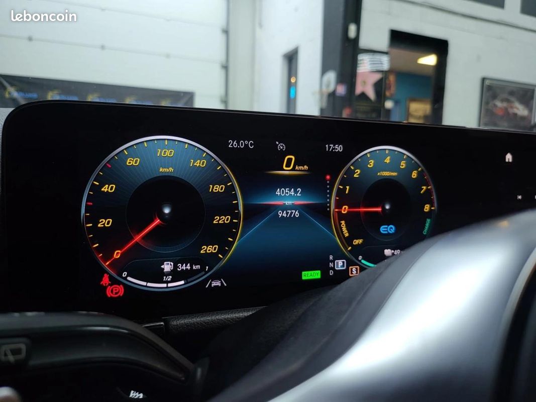 Mercedes Classe Gla 250e 1.3 Hybrid 218cv AMG LINE (image 11)