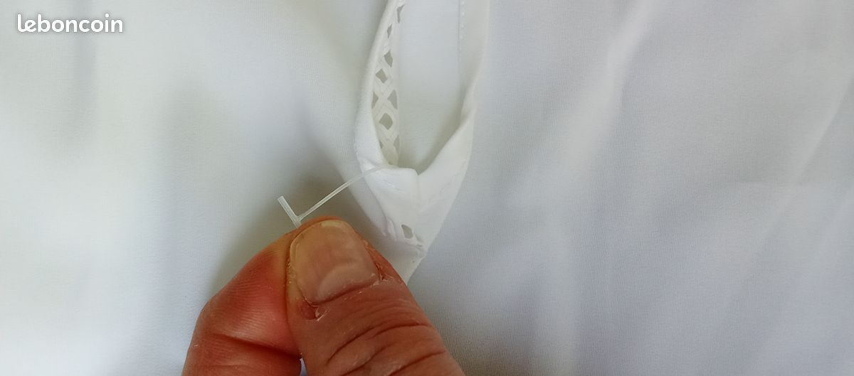 Haut blanc débardeur neuf T 5 (image 5)