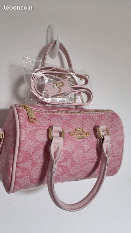 Sac à Bandoulière Todd Lynn/Edition - Rose Foncé, Taille Medium, Cuir, Avec Poches Intérieures