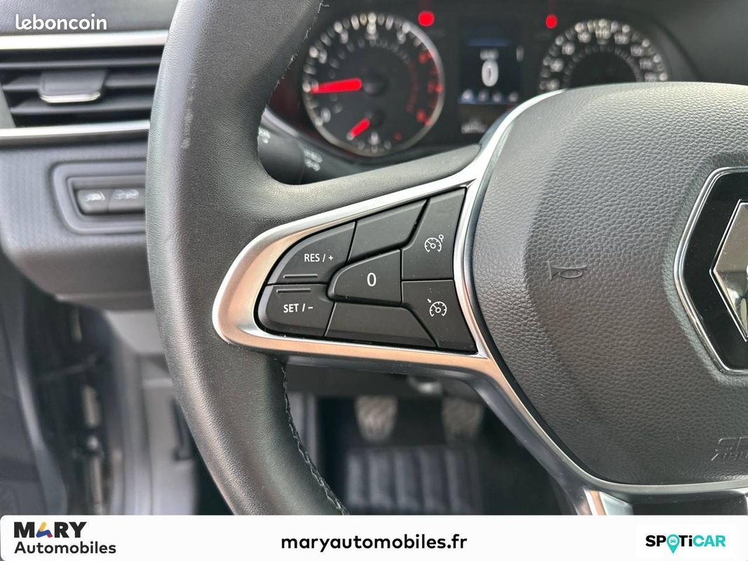 RENAULT Clio TCe 90 Equilibre (image 17)