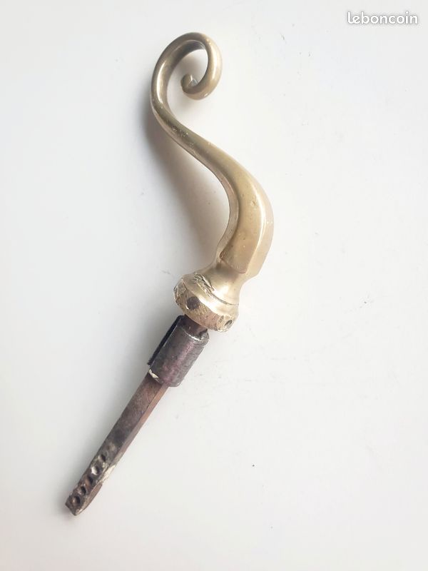 Poignée de porte en laiton (image 2)