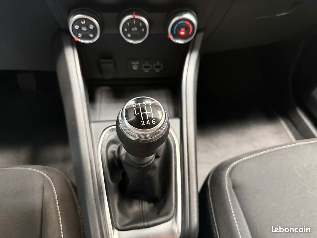 Renault CAPTUR BUSINESS 1.0 tce 90 CV + CARPLAY + CAMERA + CLIMATISATION (image 29)