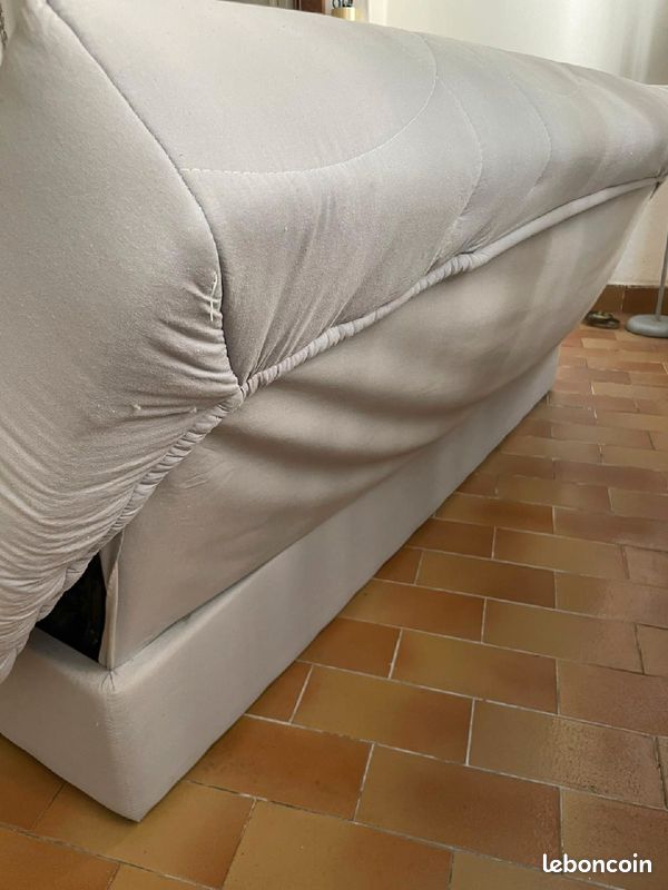 Vend canapé clic-clac gris clair (image 10)