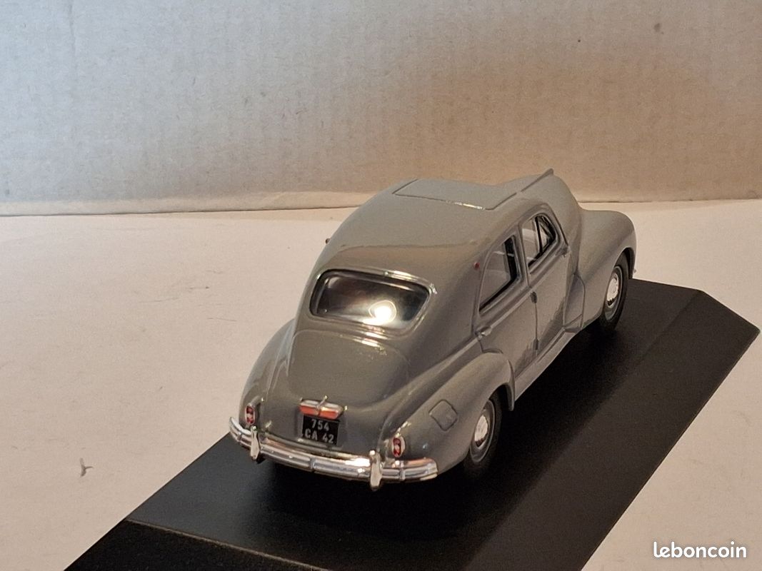 DA005 NOREV Hachette voiture 1/43 Peugeot 202 berline 1938 Françaises