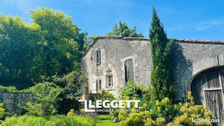 Maison 6 pièces 224 m²