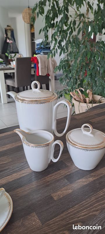 Service à café porcelaine (image 1)