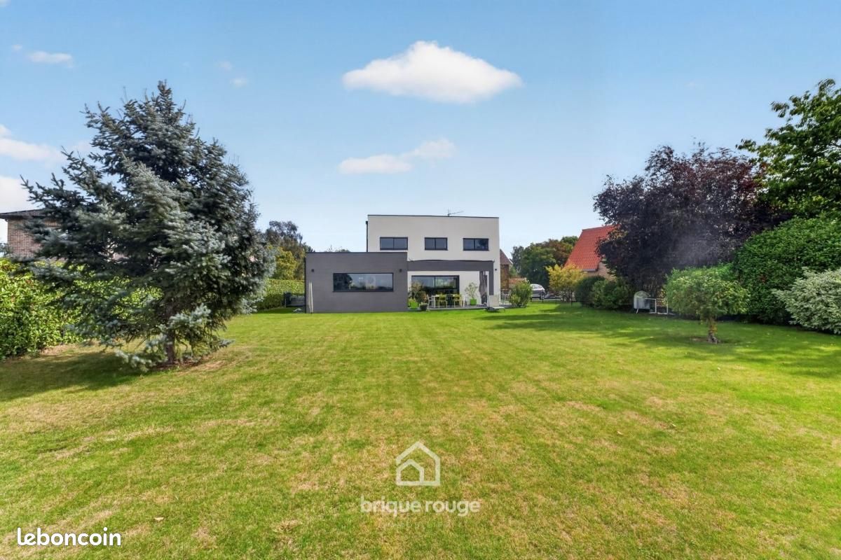 Maison 5 pièces 195 m² · à Sailly-sur-la-Lys · 195 m² · 669 000 €