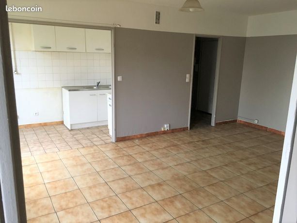 Appartement a louer garges-les-gonesse - 2 pièce(s) - 44 m2 - Surfyn