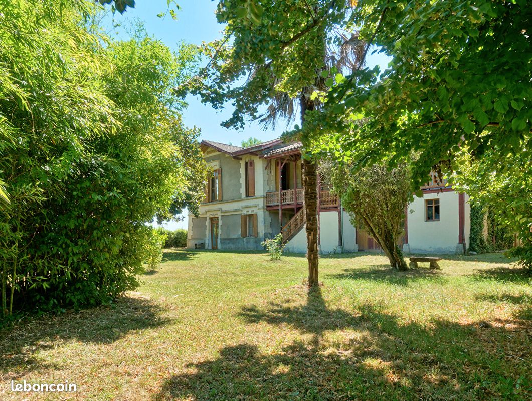 Maison 10 pièces 280 m² (image 1)