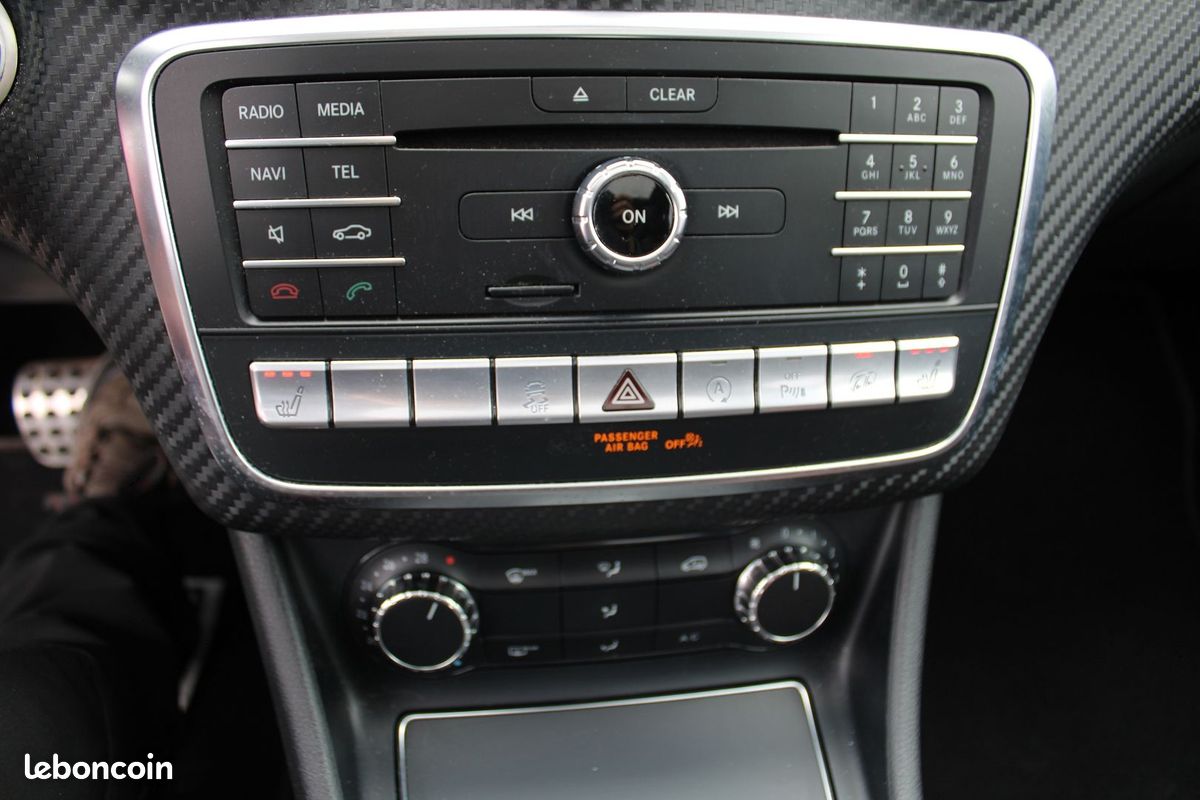 Mercedes CLASSE A 45 AMG "4MATIC" 380 CV GPS CAMÉRA JA 19 USB RECARO FULL LED BOITE SPEEDSHIFT-DCT (image 19)