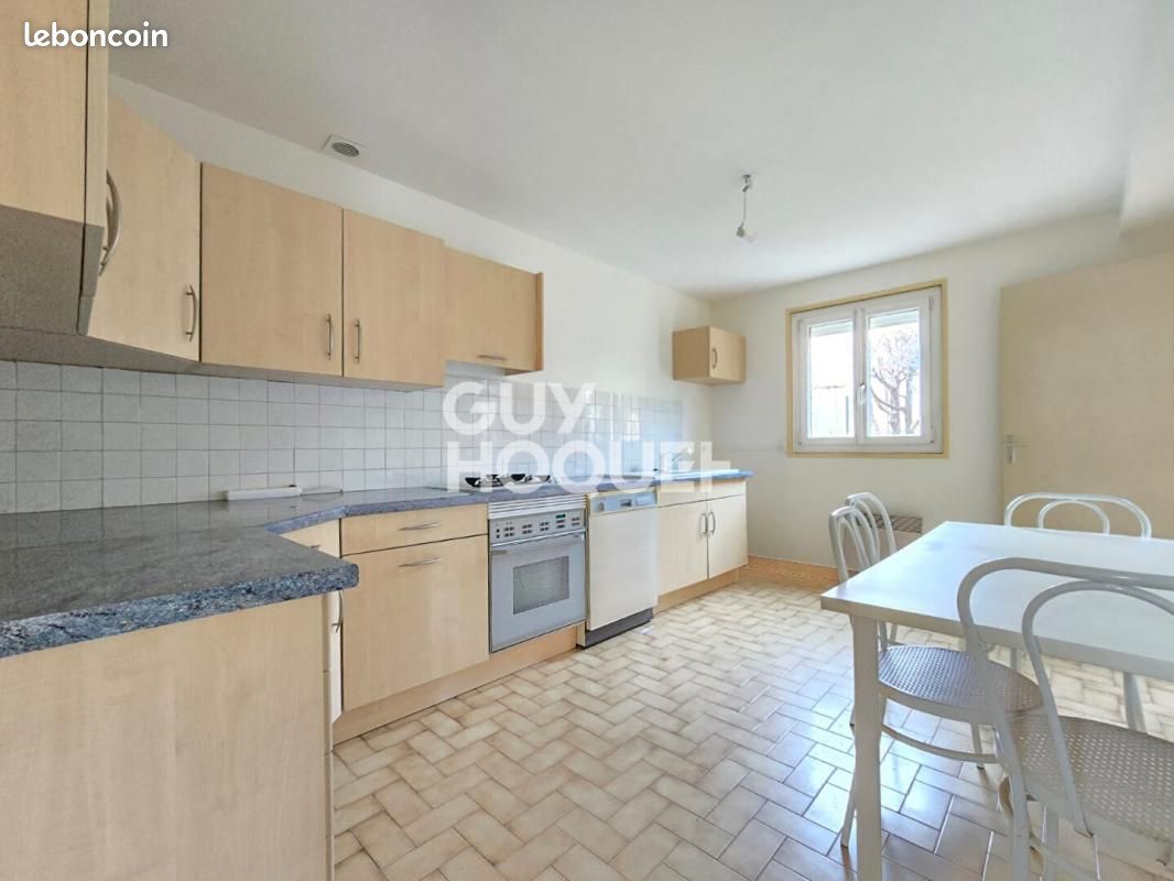 Maison 4 pièces 90 m² · à Rillieux-la-Pape · 90 m² · 319 000 €