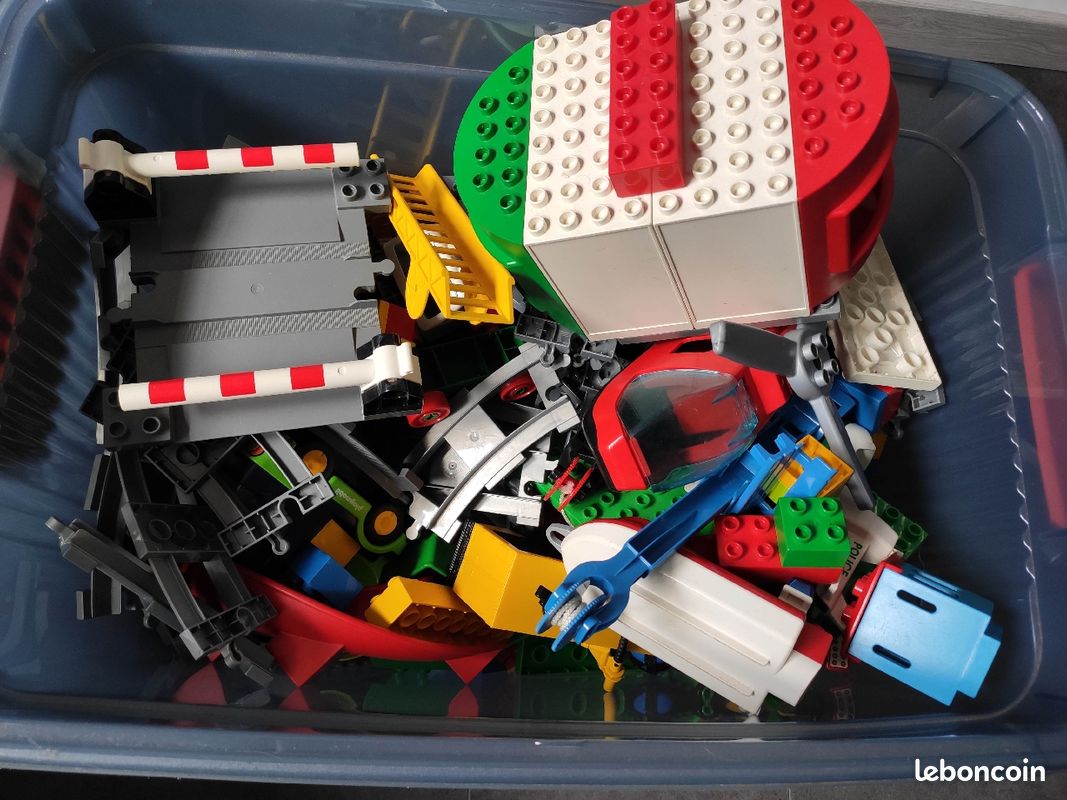 Lego (image 2)