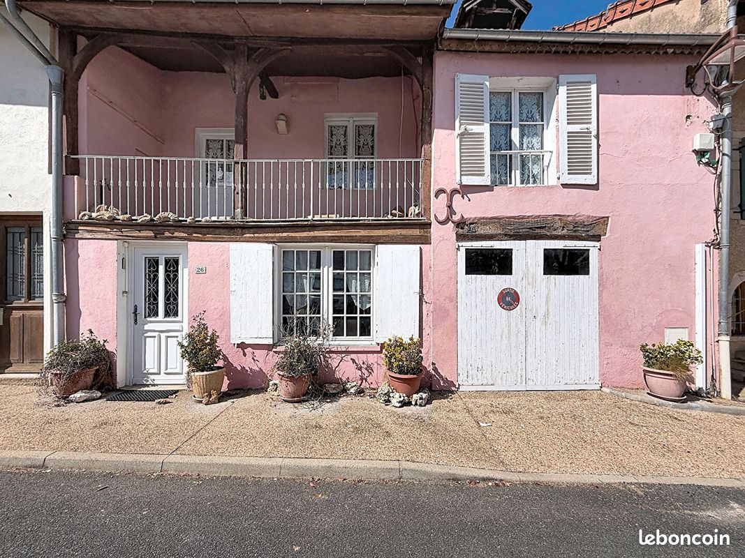 Maison 5 pièces 95 m² · à Lugny · 95 m² · 86 000 €