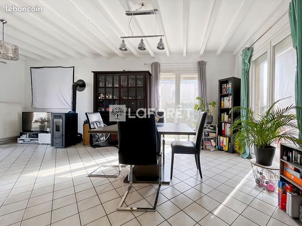https://img.leboncoin.fr/api/v1/lbcpb1/images/d0/04/3e/d0043e57b2170cdd459f57daa7514bf9a83d62d0.jpg?rule=ad-image