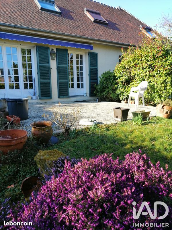 Maison 8 pièces 185 m² · à Crépy-en-Valois · 185 m² · 469 000 €