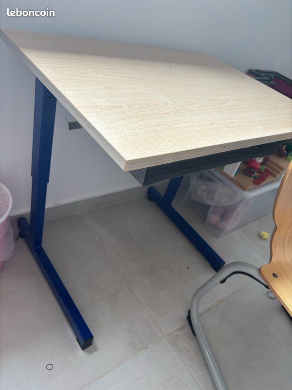 Bureau école enfant (image 1)