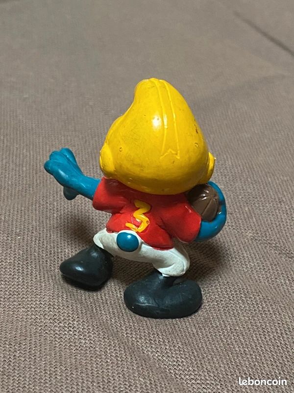 Figurine Schtroumpf 304 : Football Américain - W.Germany 1983 Schleich