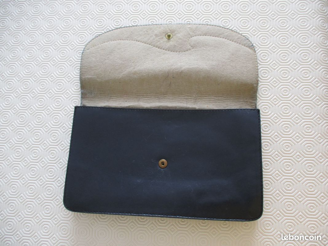 Sac à mains pochette en cuir (image 5)