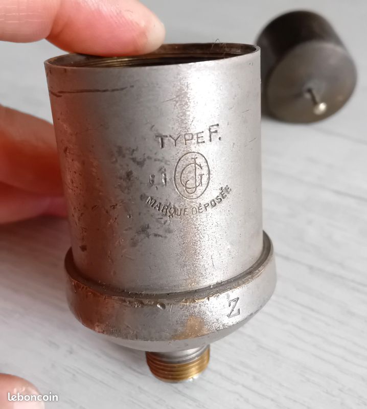 Flotteur de carburateur Origine Gurtner AR2-10 / AR2-12 - Partie Moteur