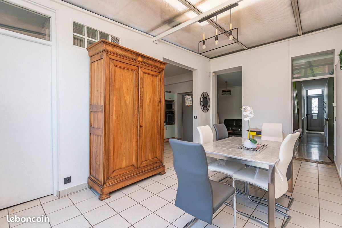 Maison 8 pièces 147 m² · à Reims · 147 m² · 450 000 €