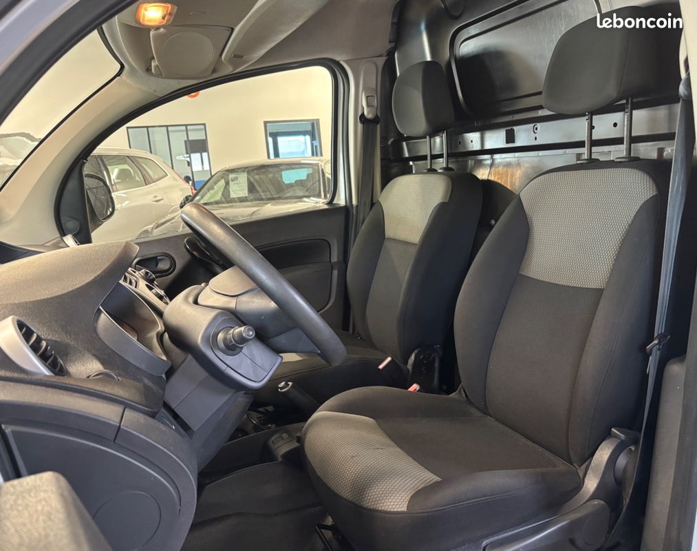 Renault kangoo express fourgon 1.5 dci 90 confort - tva recuperable - 7 491 ht (image 8)