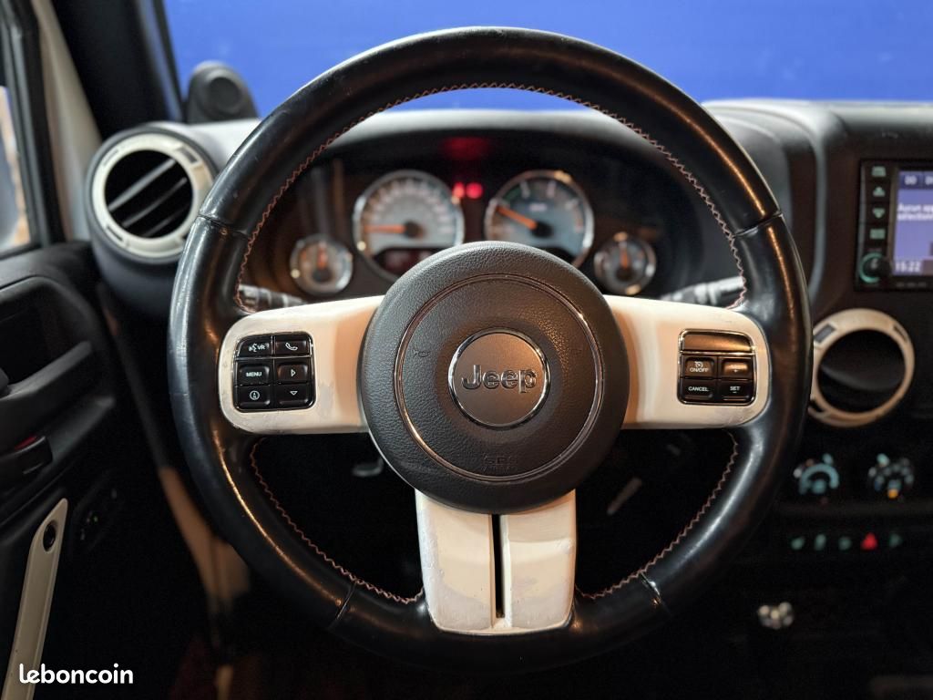JEEP WRANGLER 2.8 CRD 200 CH BVA Arctic - DECOUVRABLE HARDTOP - IMMAT FRANCE (image 13)