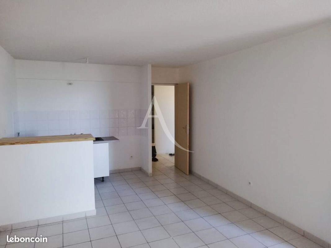 Appartement 2 pièces 47 m² · à Fort-de-France · 47 m² · 606 €/mois