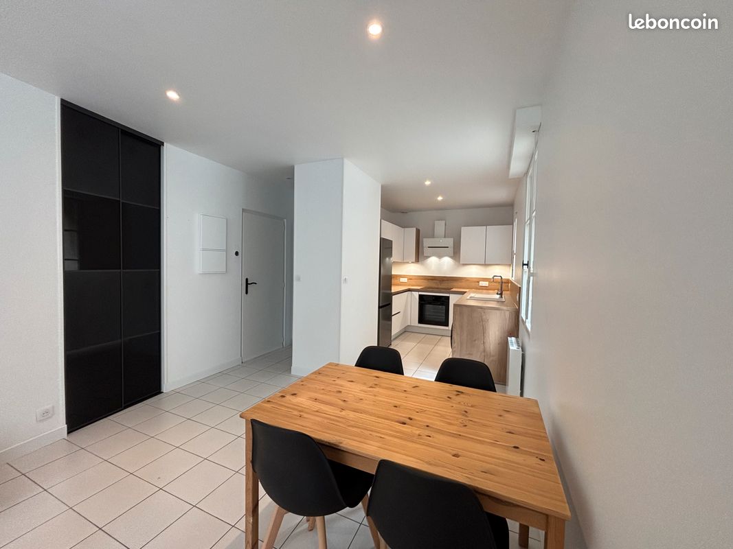 Appartement 2 pièces 45 m² · à Avranches · 45 m² · 650 €