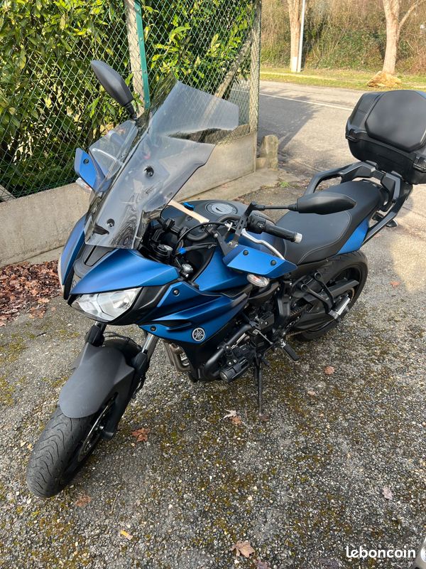 Yamaha tracer 700 bleu, Panthéon brider a2 Motos