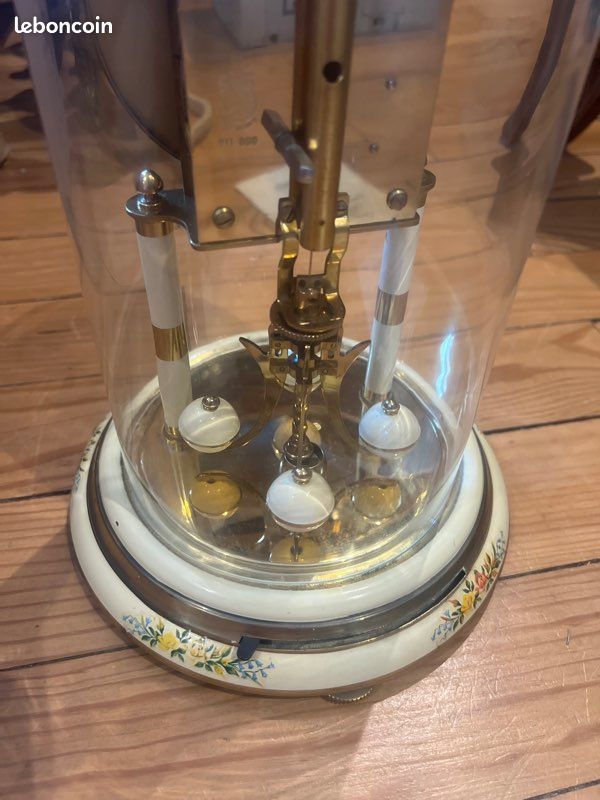 Horloge vintage antique Hermle de table (image 5)