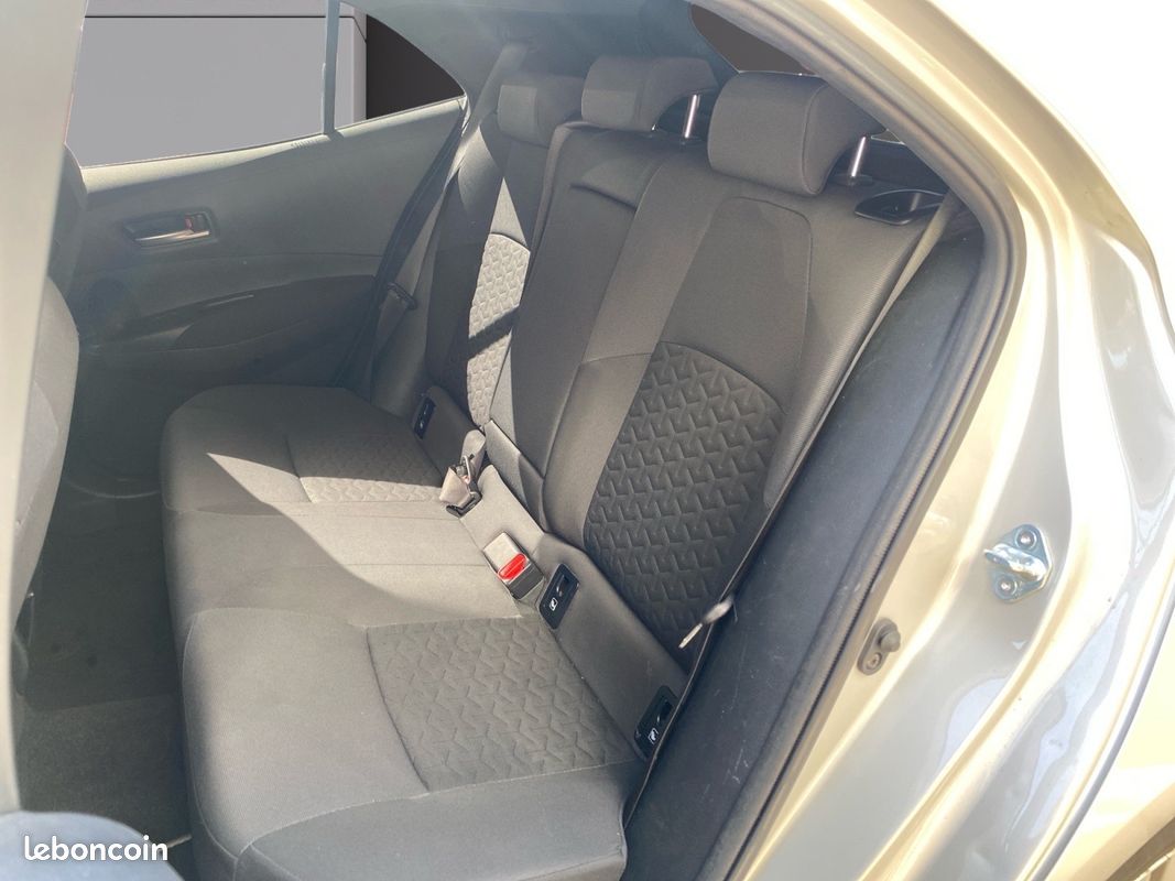 TOYOTA COROLLA HYBRIDE MY22 122h Dynamic (image 11)