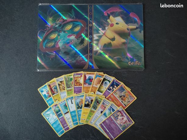 Album Album Porte cartes Pokémon Holographique Brillant Pikachu  Surfeur,Volant rétro avec 20 cartes - Pokemon