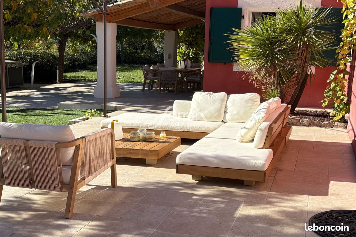Maison 8 pièces 170 m² · à Callas · 170 m² · 845 000 €