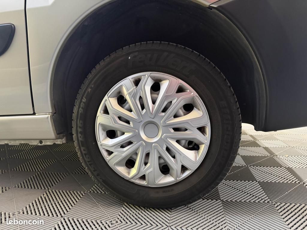 PEUGEOT EXPERT 1.6l HDi 90ch Tepee Confort Pack Court - 9pl + Double Ouverture (image 12)