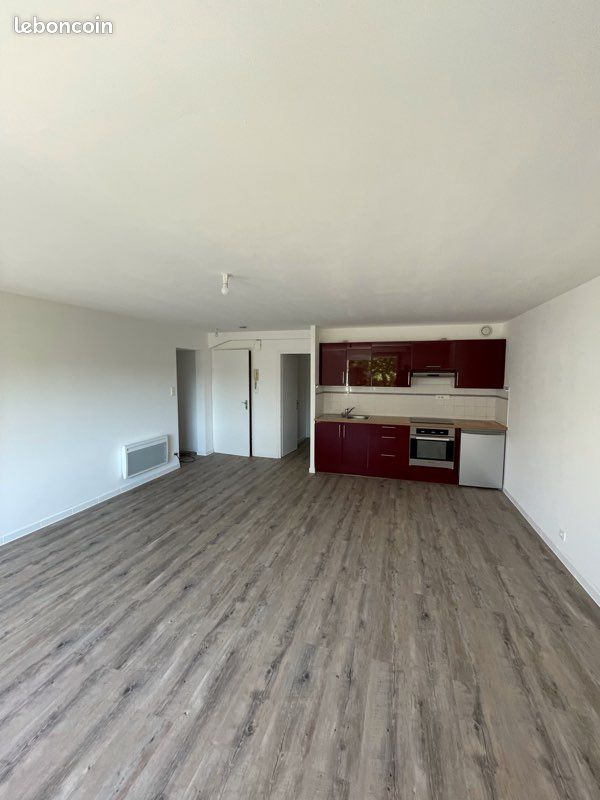 Appartement 1 pièce 39 m² · à Vannes · 39 m² · 600 €