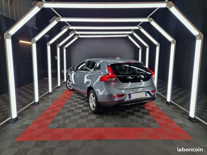 Volvo V40 D2 120CH BVA KINETIC * BLUETOOTH * XENON * RADAR (image 2)