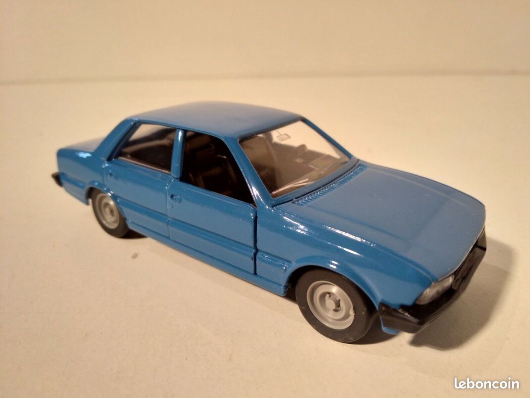 Solido 1/43 – Peugeot 505 Couleur Bronze – Miniature Collection, Très Bon état