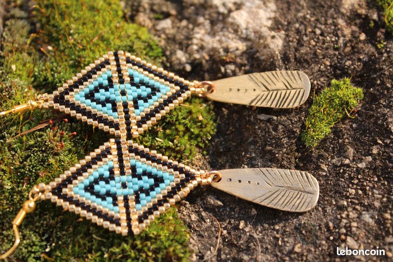 Boucles d'oreilles perle miyuki pendantes laiton doré martelé (image 2)