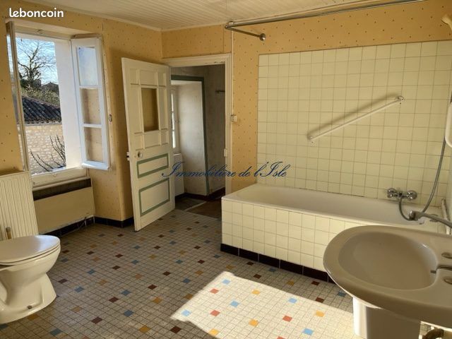 Maison 5 pièces 120 m² - Édon 16320 (image principale 2)