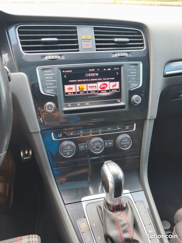 VOLKSWAGEN GOLF VII GTI PERFORMANCE 230cv 2.0 TSI (image 12)