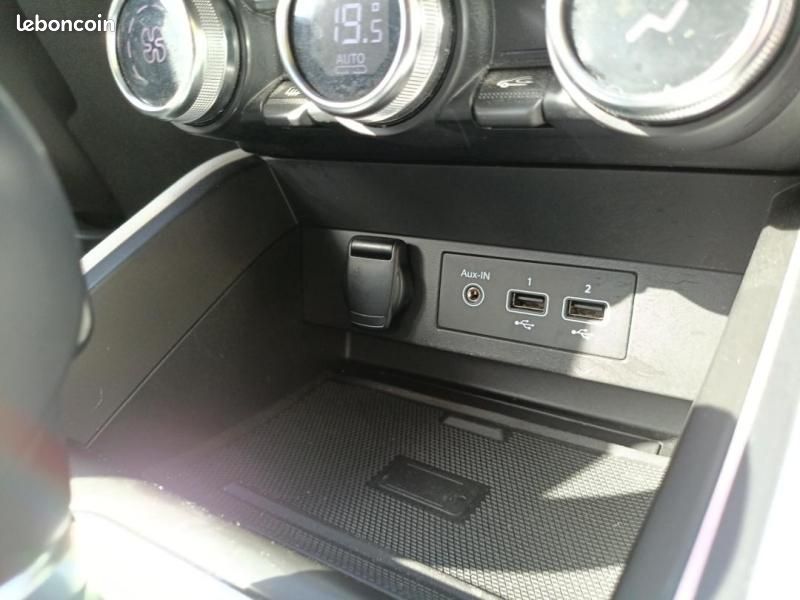 Renault Clio 1.6 E-Tech 145ch full hybrid Techno (image 22)