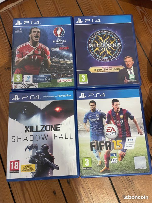 PS4 Noir 500GO et 4 Jeux (image 2)