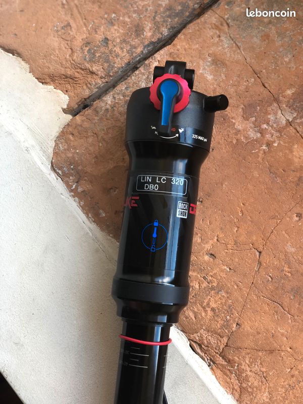 Rock Shox Deluxe Select + 230x65 (image 2)