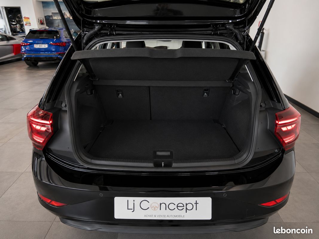 Volkswagen Polo VI (2) 1.0 TSI 95 ch DSG7 Style - 1°Main - Origine France - Suivi Volkswagen - 25'250 km - Sièges AV chauffants - Digital Cockpit - Matrix Led - ACC - Jantes 16" (image 13)